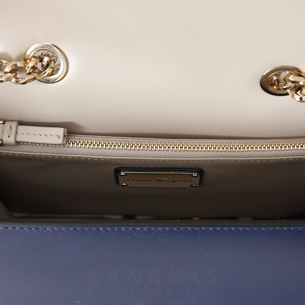 FERRAGAMO(USED)페레가모 바라리본 플랩 체인백